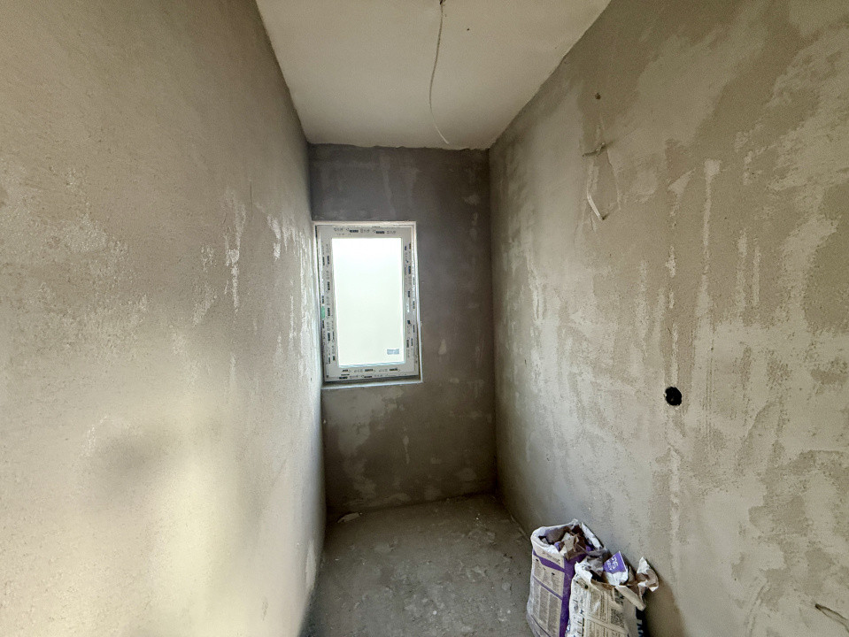 Casa tip duplex 4 camere, semifinisat, view superb,  zona Vivo
