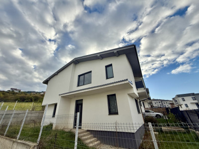Casa tip duplex 4 camere, 3 băi, semifinisat, TVA inclus, zona Vivo