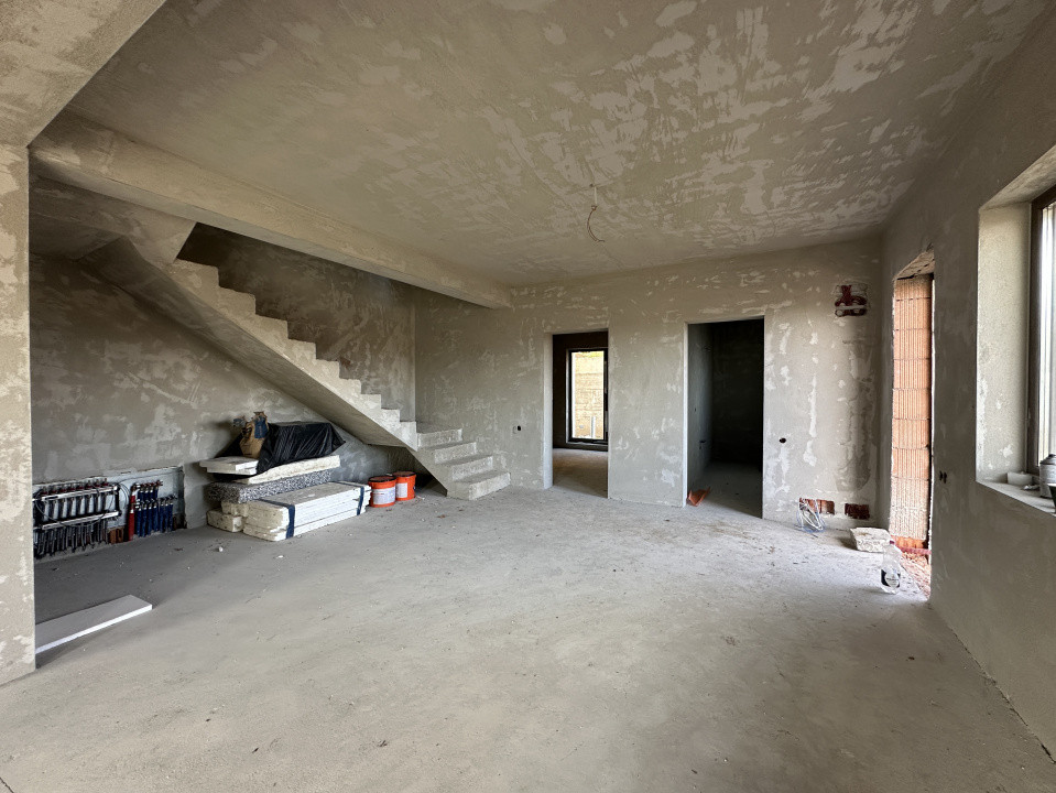 Duplex modern cu terasa circulara l Strada Tautiului 