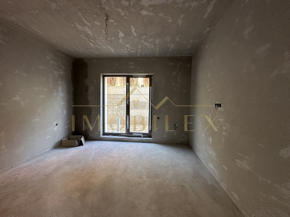 Casa tip duplex , terasa circulara , 120 mp, zona Tauti