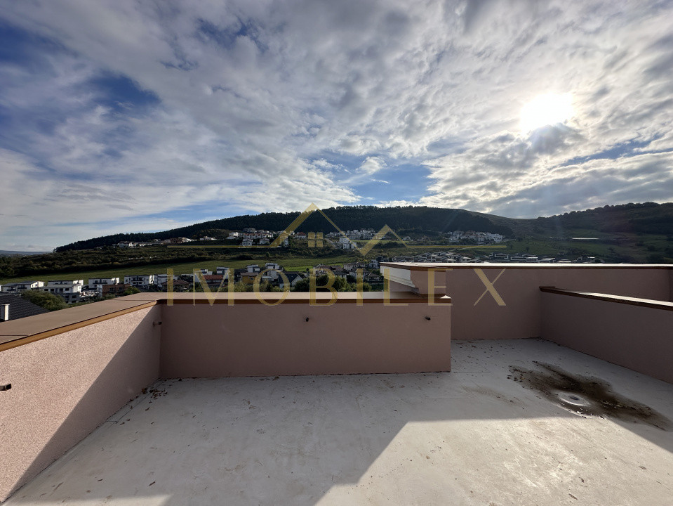 Casa tip duplex , terasa circulara , 120 mp, zona Tauti