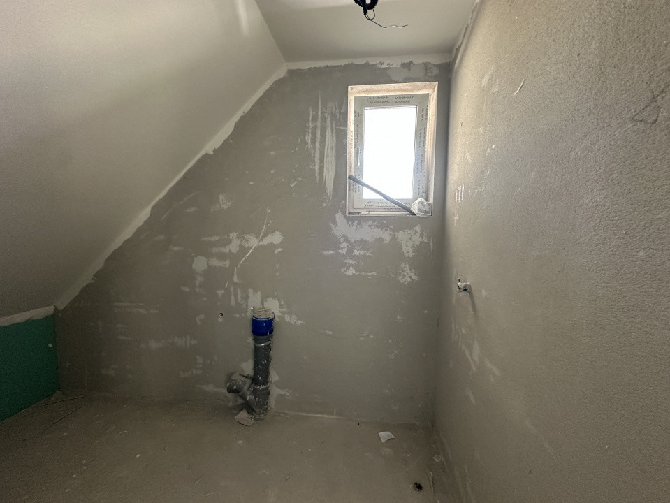 Apartament spatios cu terasa l Bloc nou l Zona Cetatii - Floresti 