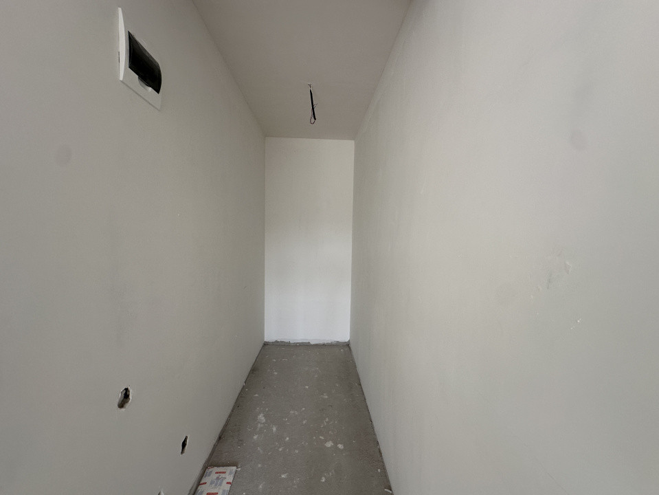 Apartament spatios cu terasa l Bloc nou l Zona Cetatii - Floresti