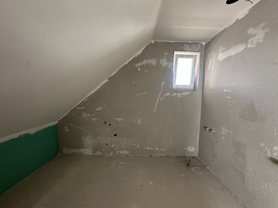Apartament spatios cu terasa l Bloc nou l Zona Cetatii - Floresti