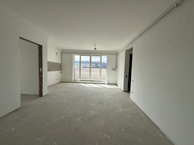 Apartament spatios 3 camere, terasa, Bloc nou, zona Cetatii - Floresti