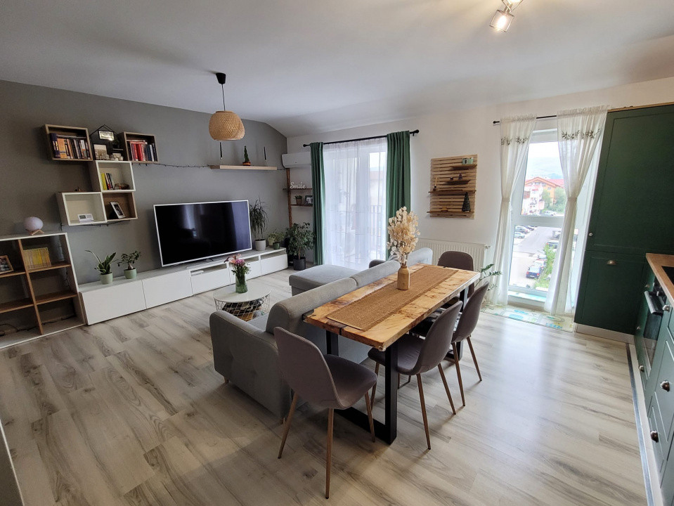 Apartament spatios 64 mp, 2 camere, zona Eroilor 
