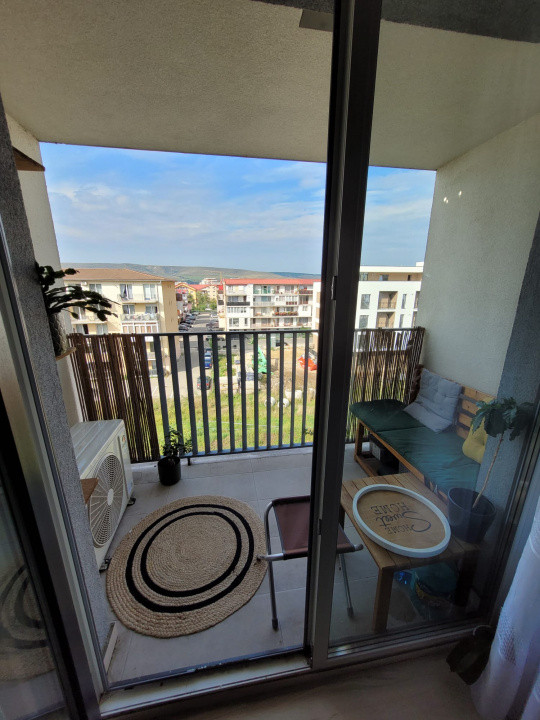 Apartament spatios 64 mp, 2 camere, zona Eroilor 