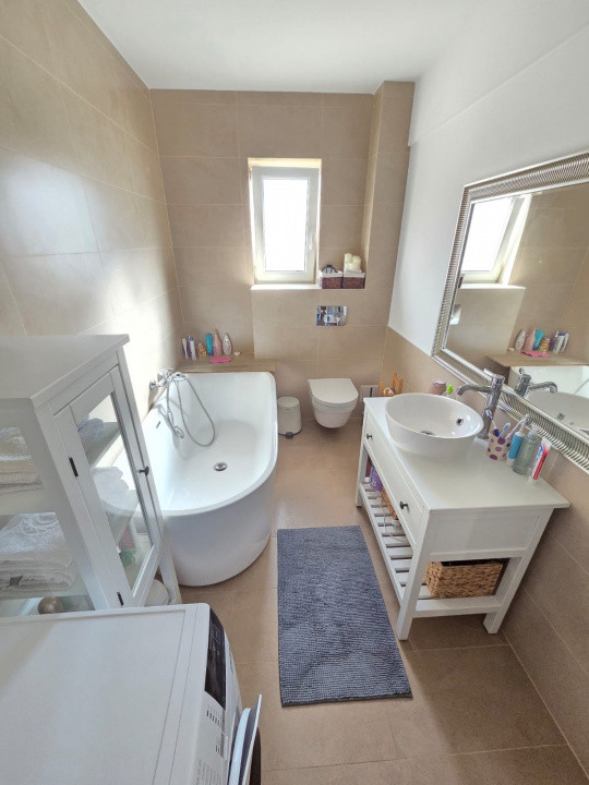 Apartament spațios 3 camere, mobilat, zona Muzeul Apei