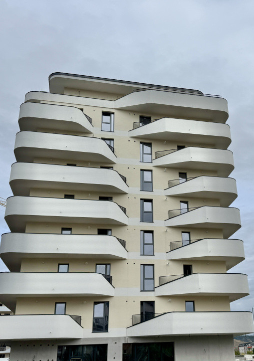 Apartament 2 camere, bloc nou, zona Eroilor 