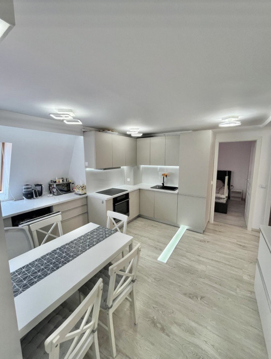 Apartament 3 camere, 68mp, terasa 35mp, mobilat, zona Muzeul Apei