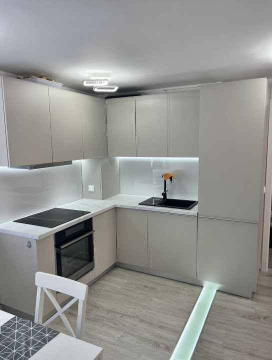 Apartament 3 camere, 68mp, terasa 35mp, mobilat, zona Muzeul Apei