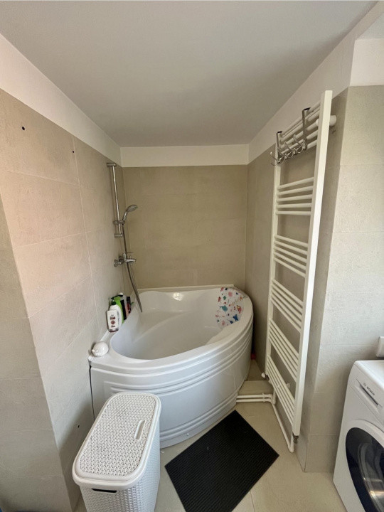 Apartament 3 camere, 68mp, terasa 35mp, mobilat, zona Muzeul Apei