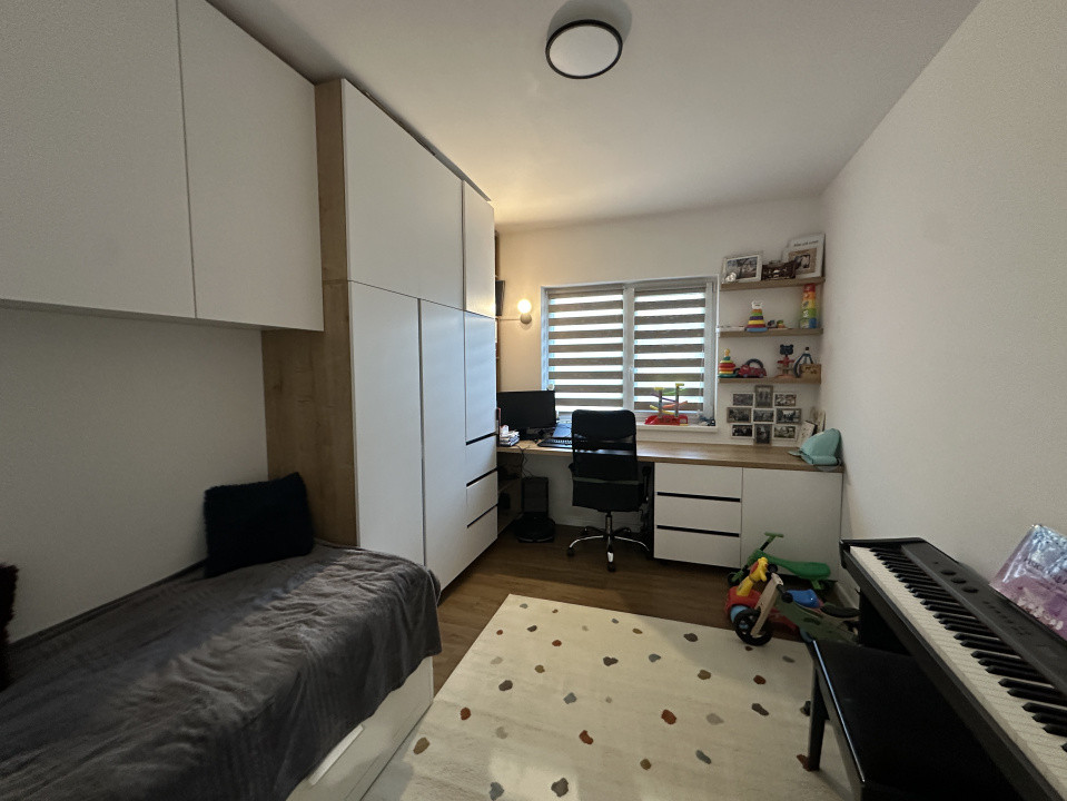 Apartament spatios cu 3 camere si 2 bai l bloc nou l zona Cetatii