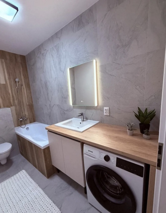 Apartament 3 camere, LUX, bloc nou, zona Urusagului 