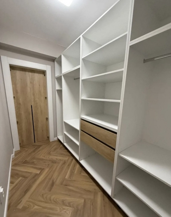 Apartament 3 camere, LUX, bloc nou, zona Urusagului 