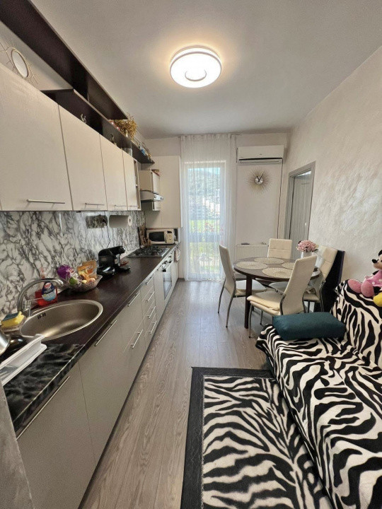 Apartament spatios 3 camere, 57mp, zona Porii