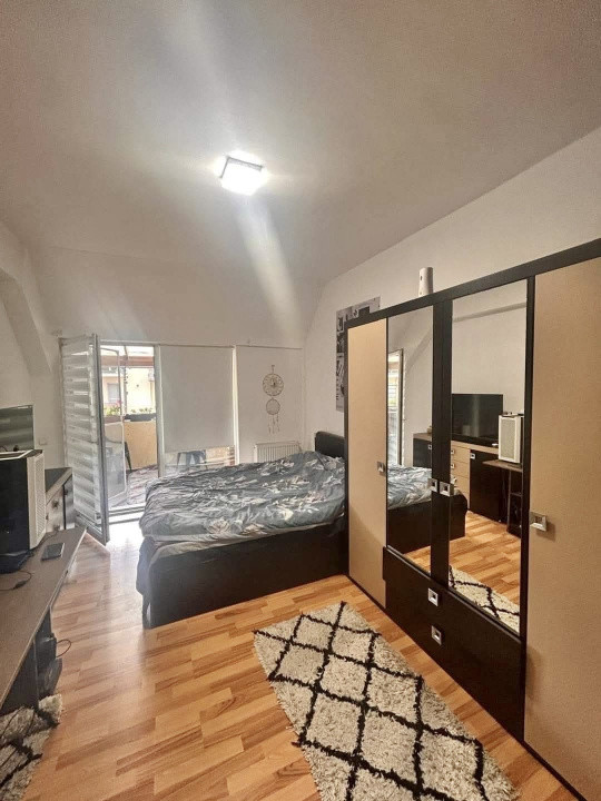 Apartament spatios 3 camere, 57mp, zona Porii