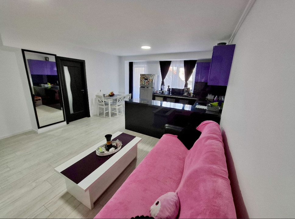 Apartament modern 2 camere, mobilat, zona Teilor