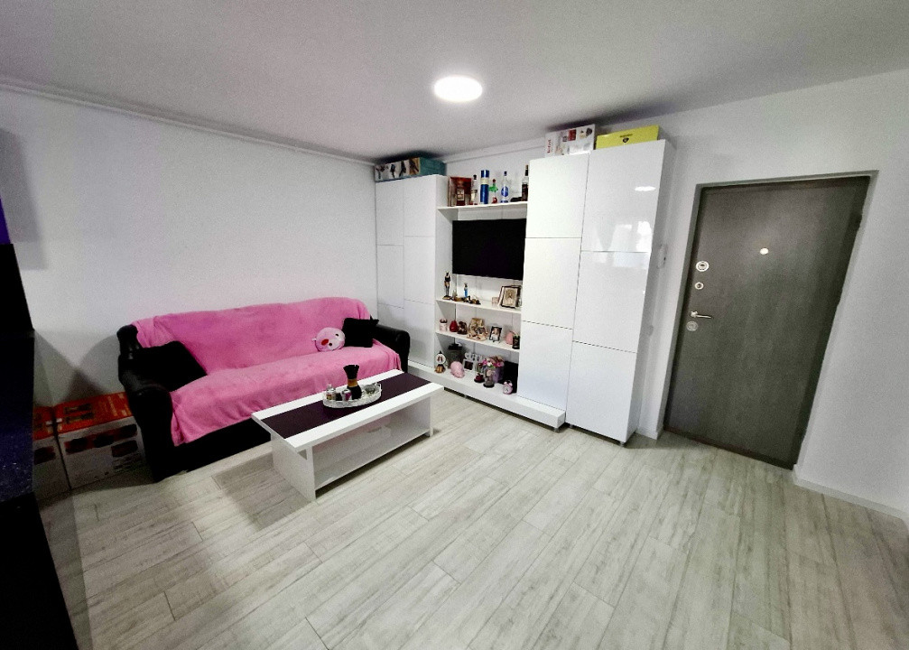 Apartament modern 2 camere, mobilat, zona Teilor