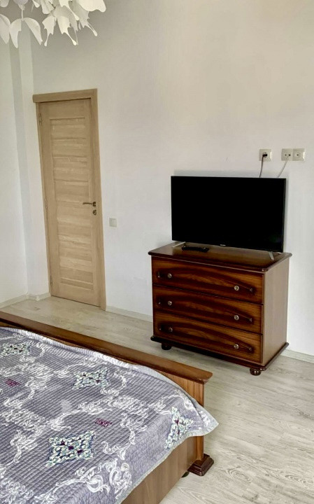 Apartament spațios 74 mp, 3 camere, 2 băi, zona Subcetate 