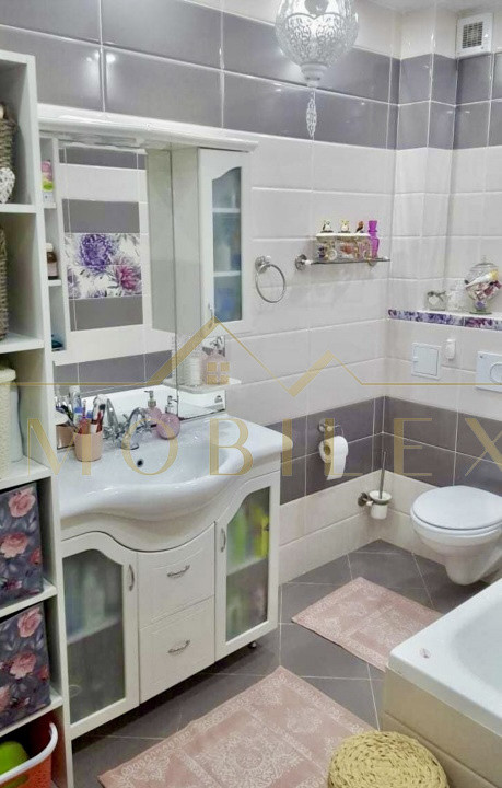 Apartament spațios 74 mp, 3 camere, 2 băi, zona Subcetate 