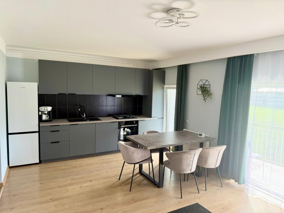 Apartament spatios cu finisaje moderne l zona Porii 