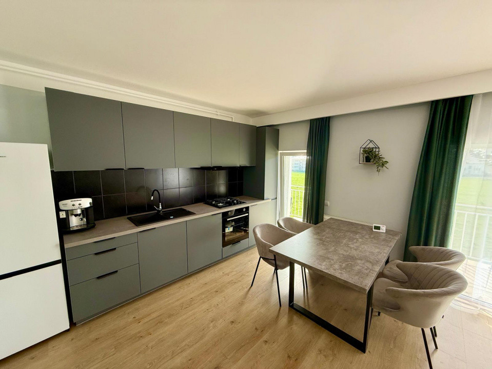 Apartament spatios cu finisaje moderne l zona Porii 