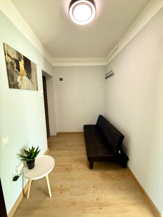 Apartament spatios cu finisaje moderne l zona Porii 