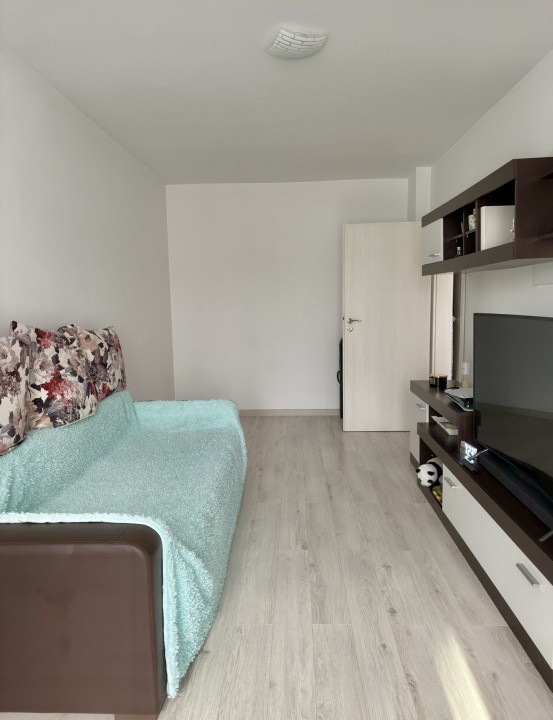 Apartament spațios 2 camere decomandate, zona Vivo