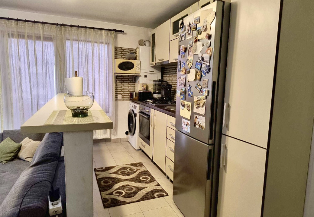 Apartament spatios 2 camere, 58 mp, zona Sesul de sus