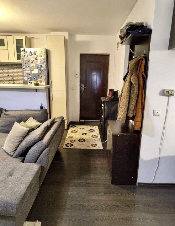 Apartament spatios 2 camere, 58 mp, zona Sesul de sus