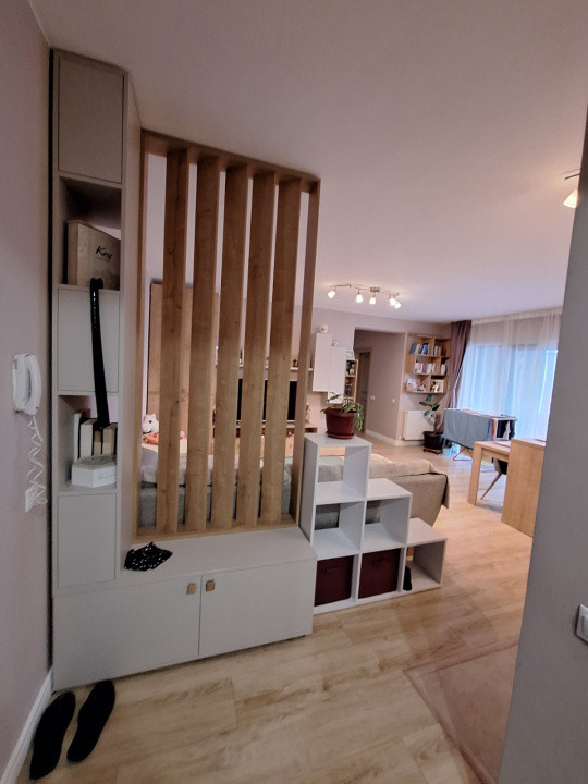 Apartament spatios cu 3 camere si 2 bai, zona Sesul de sus 