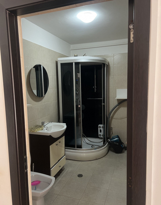 Apartament spațios, 3 camere, zona Porii