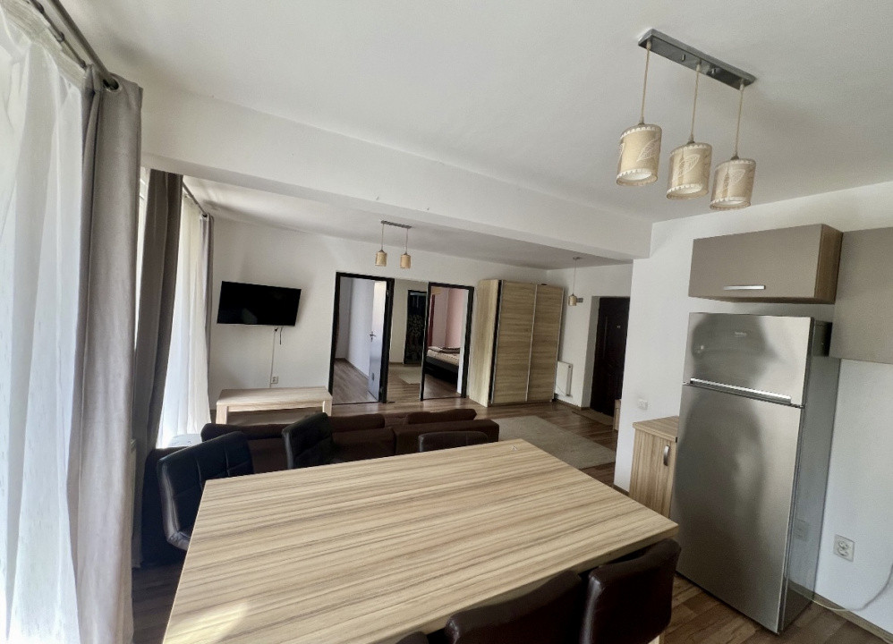 Apartament spațios, 3 camere, zona Porii