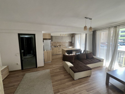 Apartament spațios, 3 camere, zona Porii