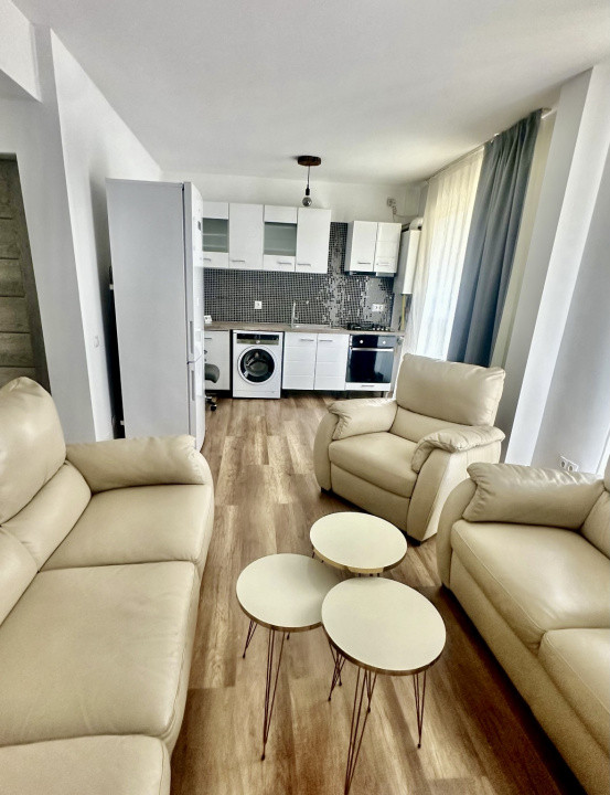 Aparament 4 camere, zona Tineretului