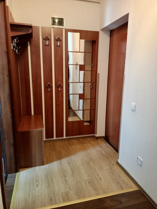 Apartament 3 camere, zona Tineretului