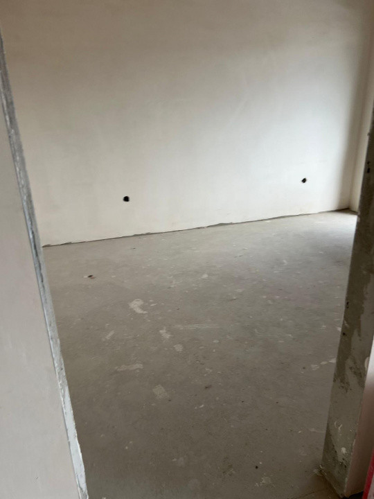 Apartament spațios 3 camere, semifinisat, bloc nou, zona Sesul de Sus