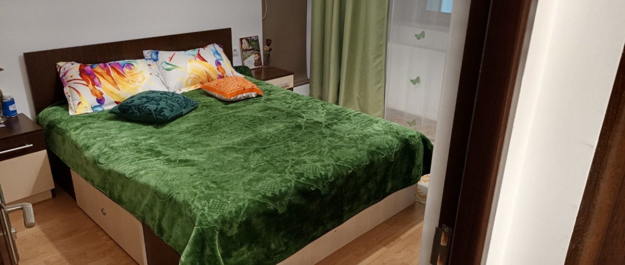 Apartament spațios 3 camere, zona Sesul de Sus