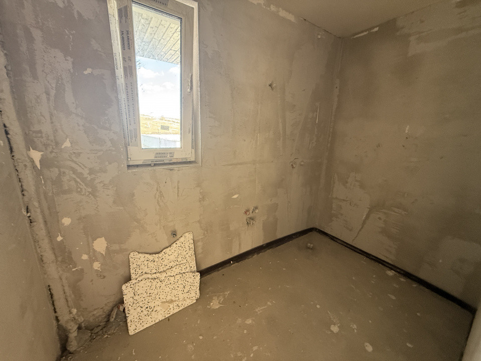 Casă individuală 168mp, 4 camere, 3 băi, TEREN 500mp, Chinteni 