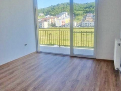 Apartament FINISAT 2 camere, 50mp, terasa, zona Porii