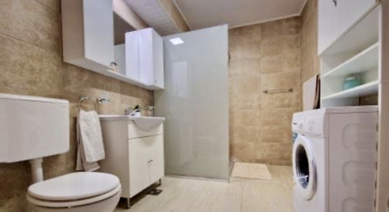 Apartament spațios 67 mp, zona Florilor