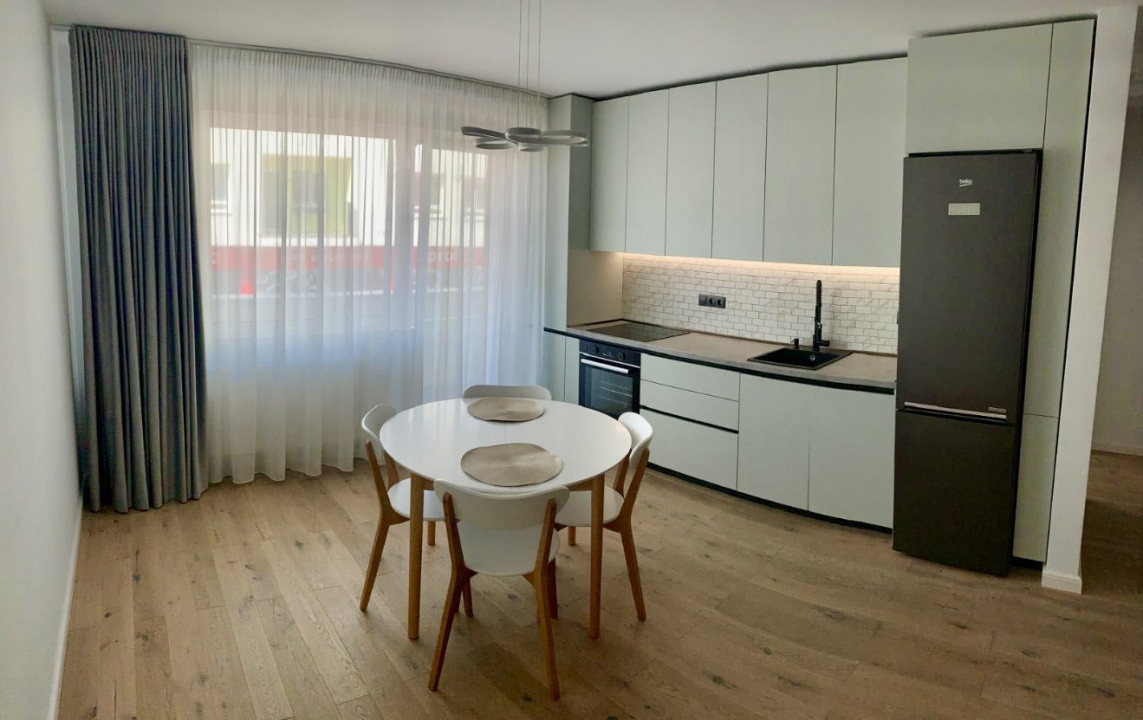 Apartament modern 2 camere, bloc nou, zona Eroilor 