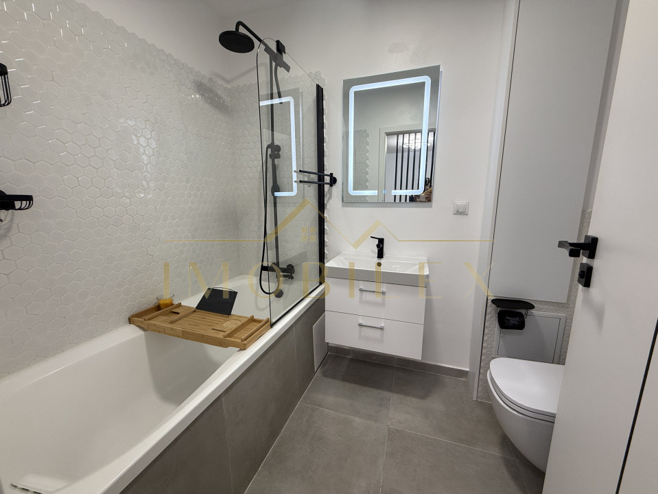 Apartament modern 2 camere, bloc nou, zona Eroilor 