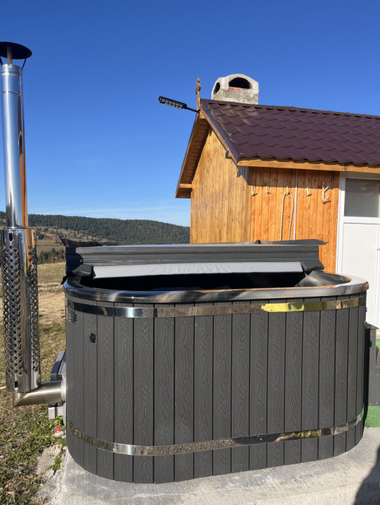 Cabană cu 4 camere si teren de 1000 mp în Mărișel 