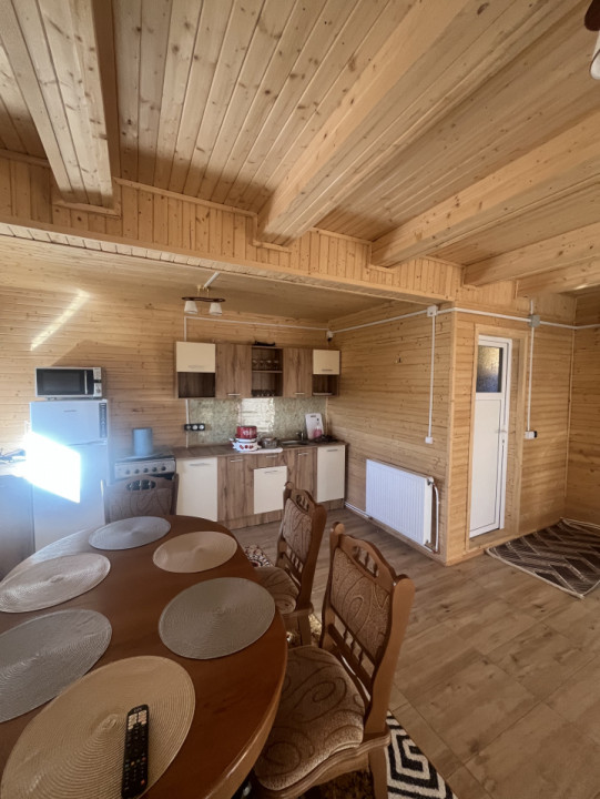 Cabană cu 4 camere si teren de 1000 mp în Mărișel 