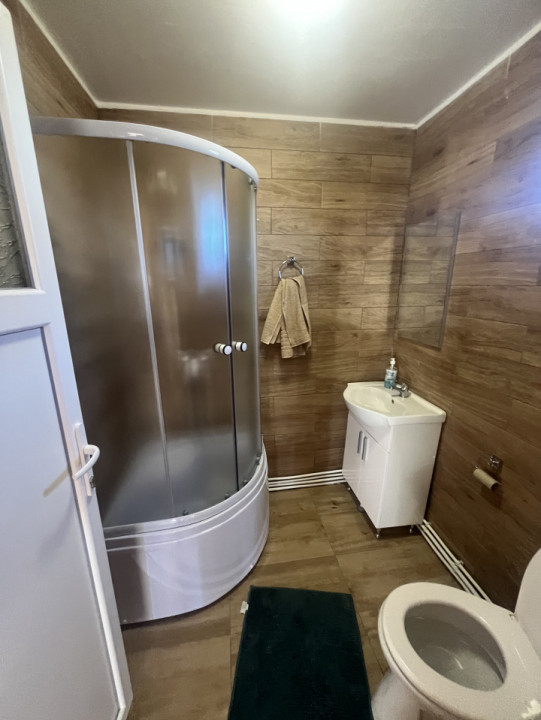 Cabană cu 4 camere si teren de 1000 mp în Mărișel 