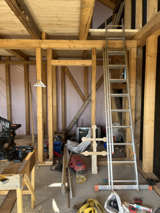 Cabană P+ M  de 84 mp utili și teren de 1000 mp în Mărișel 