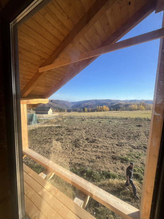 Cabană P+ M  de 84 mp utili și teren de 1000 mp în Mărișel 