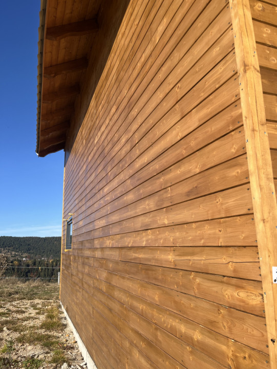 Cabană P+ M  de 84 mp utili și teren de 1000 mp în Mărișel 